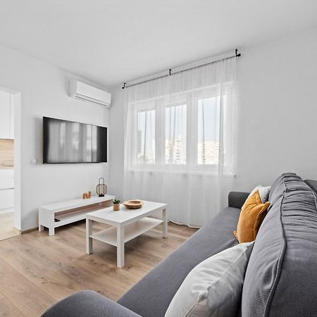 Apartment Jellyfish Пула Екстериор снимка